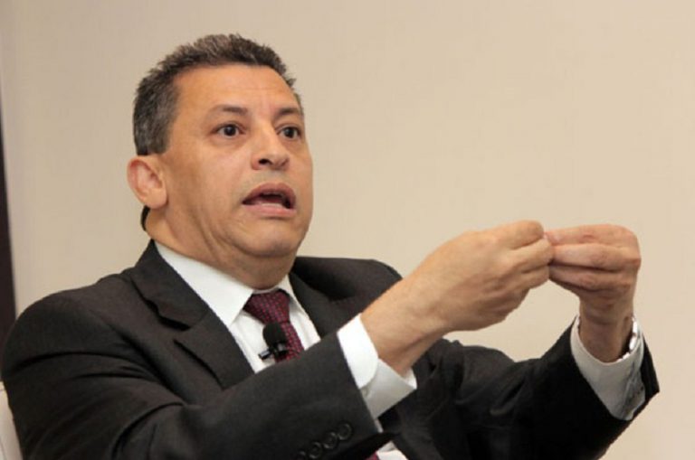 El ex director de aduanas Fernando Fernandez dice que es inevitable que PLD se divida»