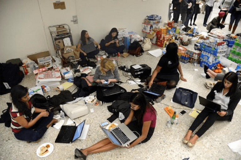 Un juez de EEUU bloquea el veto migratorio de Donald Trump