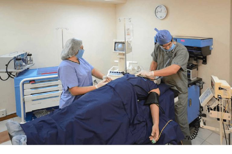 Viene de Jamaica a hacerse Lipo y muere en clinica de Santiago