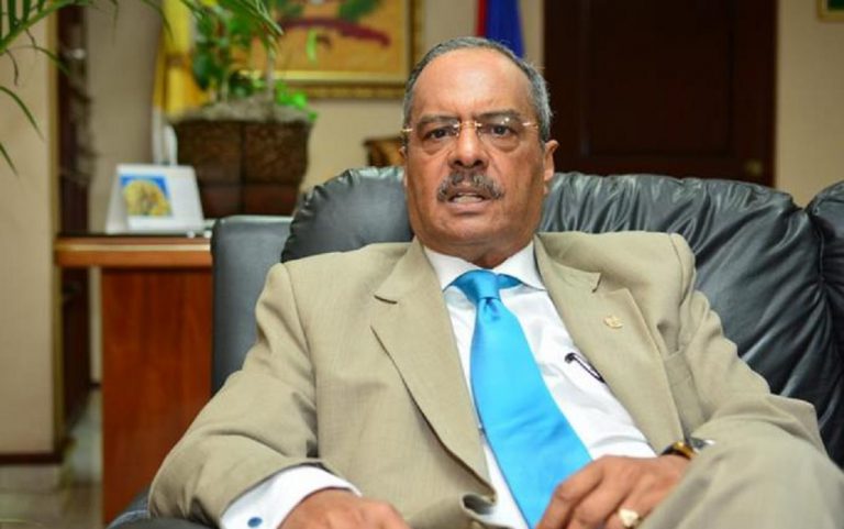 Dr Cesar Mella dice caso IDSS está en manos del presidente Danilo Medina