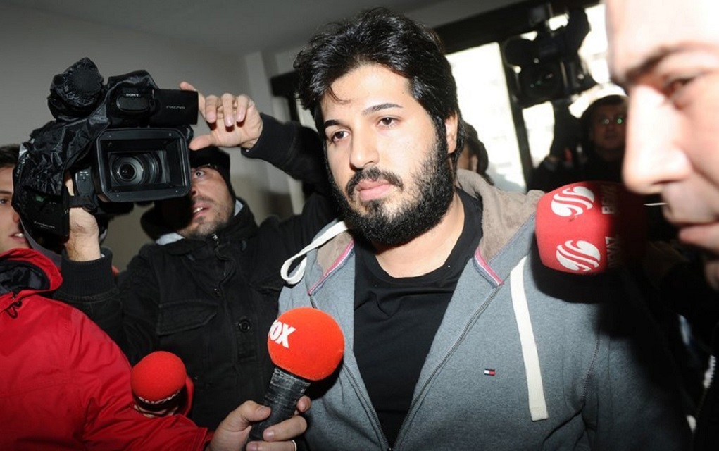 NUEVA YORK._ Reza Zarrab, el zar del comercio del oro, pagó US$45.000 en sobornos al guardia federal dominicano Víctor Casado a cambio de contrabandos en su celda. (Foto fuente externa).