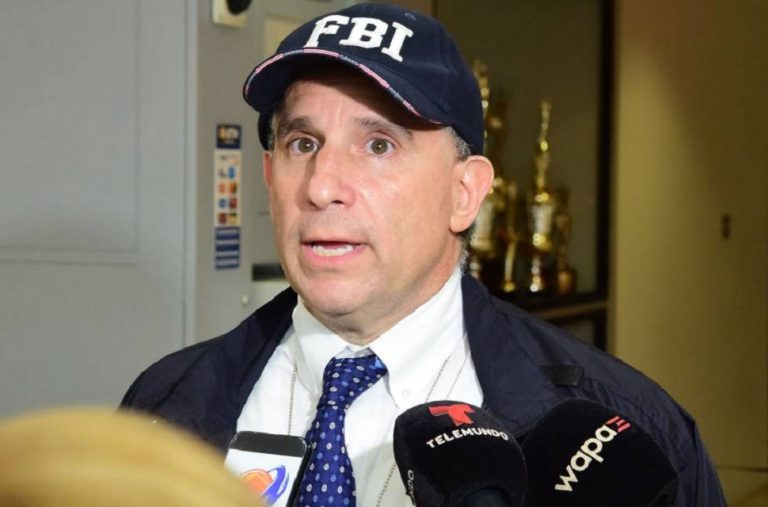 El FBI realiza minucioso allanamiento en oficinas públicas de San Juan, Puerto Rico