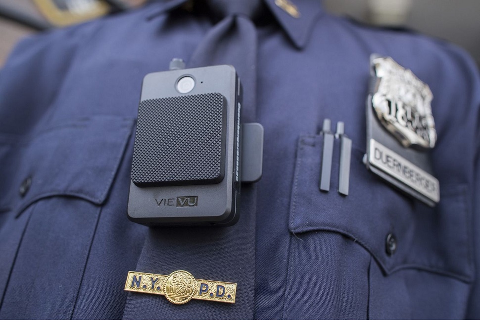 Tres mil cámaras corporales de policías