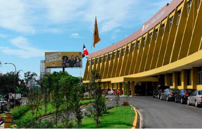 JCE ordena al Gobierno suspender bonos económicos y publicidad durante campaña electoral