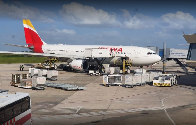 Encapuchados roban en deposito #10 de aduanas en Aeropuerto Las Américas vacían, vagones que estaban llenos