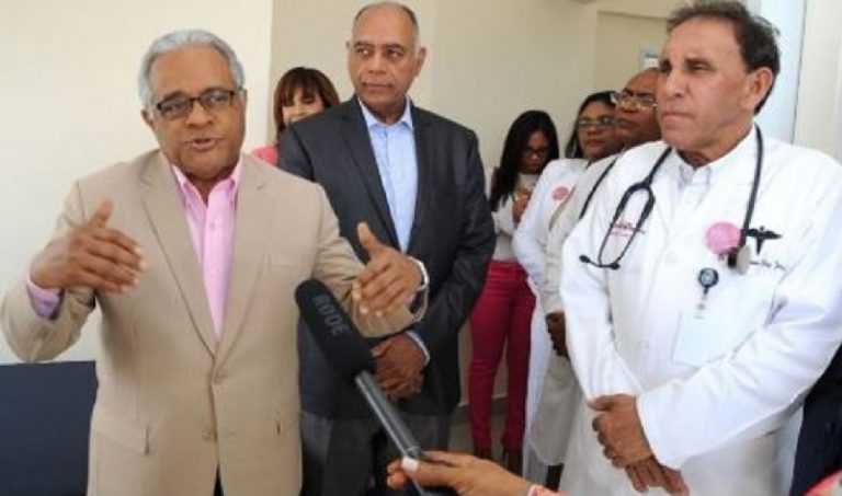 El Dr. Cruz Jiminián está finalmente libre de COVID-19 Ratifica es un milagro de Dios