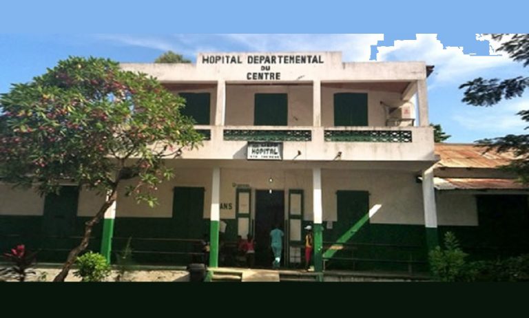Otros tres pacientes de Covid-19 huyeron del hospital Sainte Thérèse de Hinche en Haití; 7 de las 10 provincias ya tienen casos positivos
