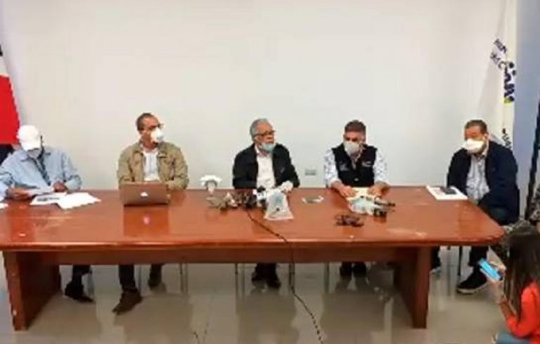 Hospitales llenos, no hay cama para pacientes de covid-19 en el Gran Santo Domingo con un 100% de ocupación