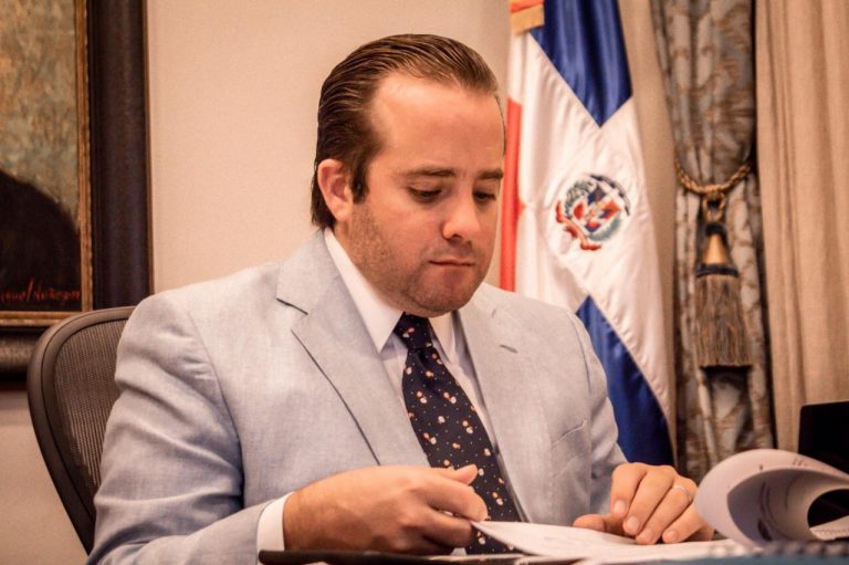 José Ignacio Paliza valora resultados que dicen que un 84.5% valora como positiva gestión de Luis Abinader
