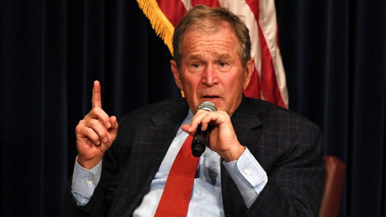 Bush: “insurrección” en el Capitolio de EEUU recuerda a una “república bananera”
