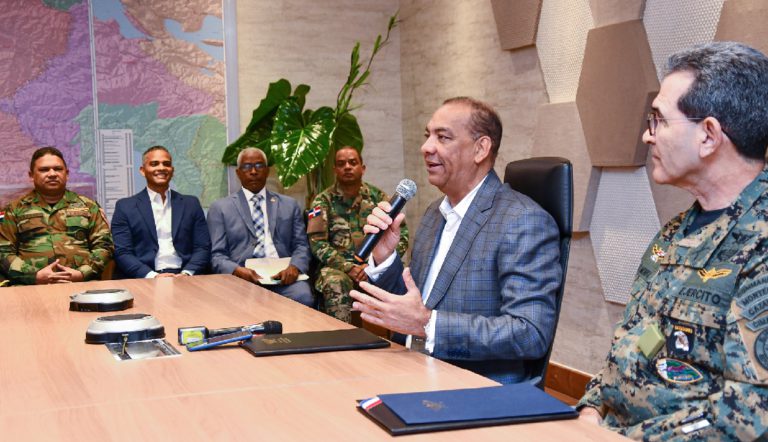 Servidores de Obras Públicas serán provistos de indumentaria