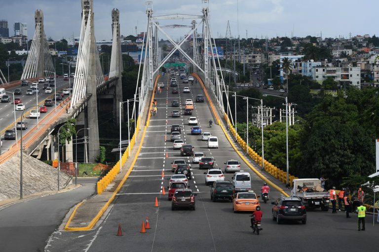 Obras Públicas garantiza corrección de juntas del puente Duarte, en breve tiempo