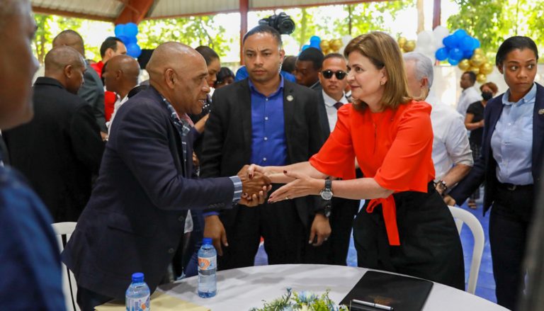 Gobierno continúa inauguraciones de obras este fin de semana