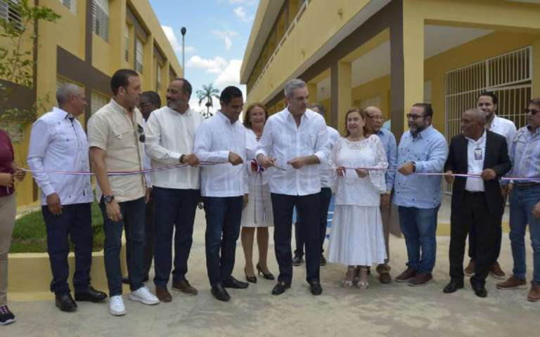 Presidente Abinader Inaugura Centro de Infotep en Bonao, 50 centros más, serán inaugurados en los próximos días