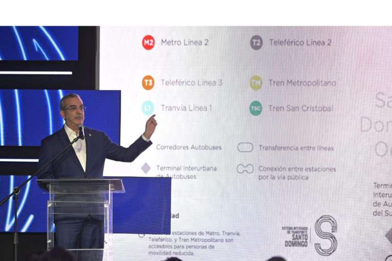 El Gobierno lanza el Sistema de Transporte Integrado para conectar a San Cristóbal con el Gran Santo Domingo