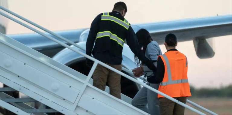 Llegan deportados 130 venezolanos en el primer vuelo, de un acuerdo entre EEUU y Venezuela