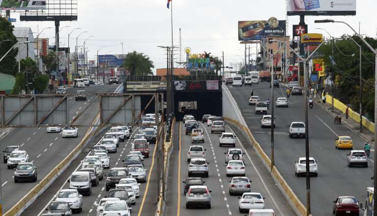 Obras Públicas cierra esta semana pasos a desnivel y puentes por mantenimiento