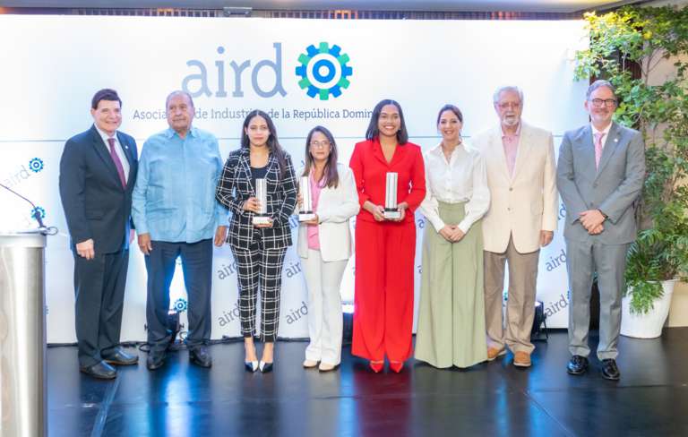 Trabajos ganadores Premio AIRD al Periodismo Industrial se enfocaron en innovación, sostenibilidad y comercio ilícito