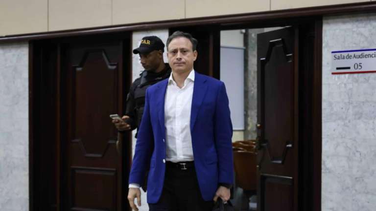 Corte Sostiene Medida: Jean Alain Rodríguez Continuará con Grillete Electrónico