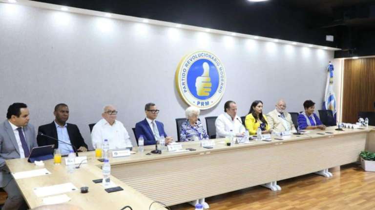 «PRM realiza primera reunión ejecutiva tras victoria electoral y nombra comités para analizar resultados»