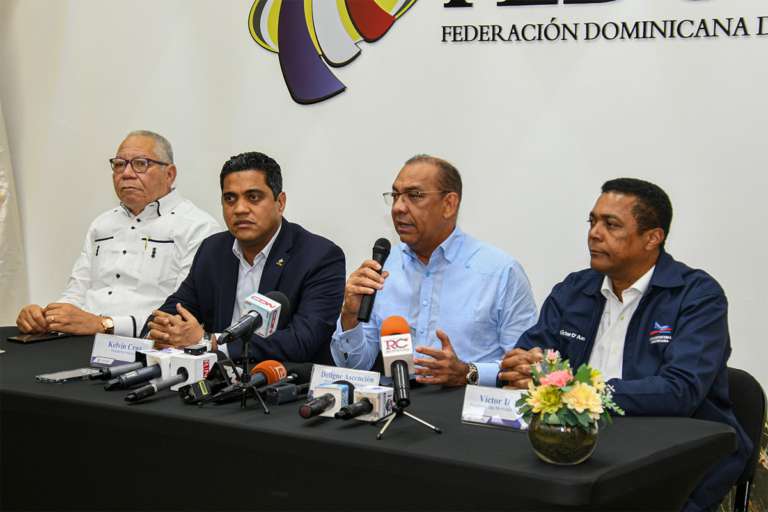 Obras Públicas, Fedomu y la LMD aúnan esfuerzos para el retiro de propaganda política