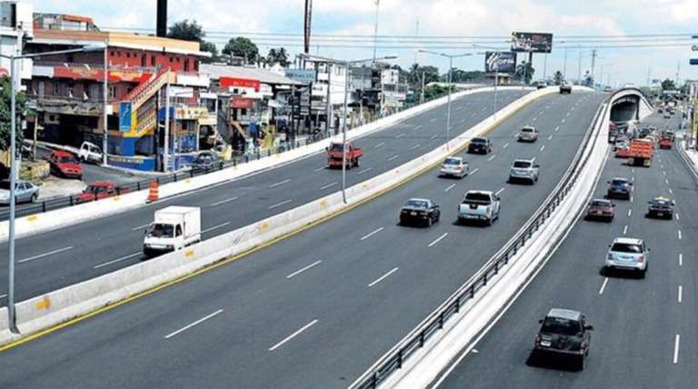 MOPC cierra carriles Oeste-Este del paso a desnivel 27 de febrero con Núñez de Cáceres esta noche para mantenimiento