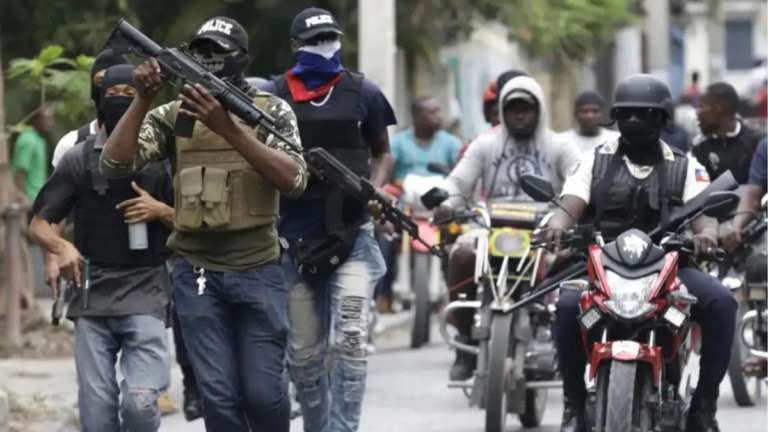 Gobierno haitiano, en alerta por avance de bandas hacia frontera con República Dominicana