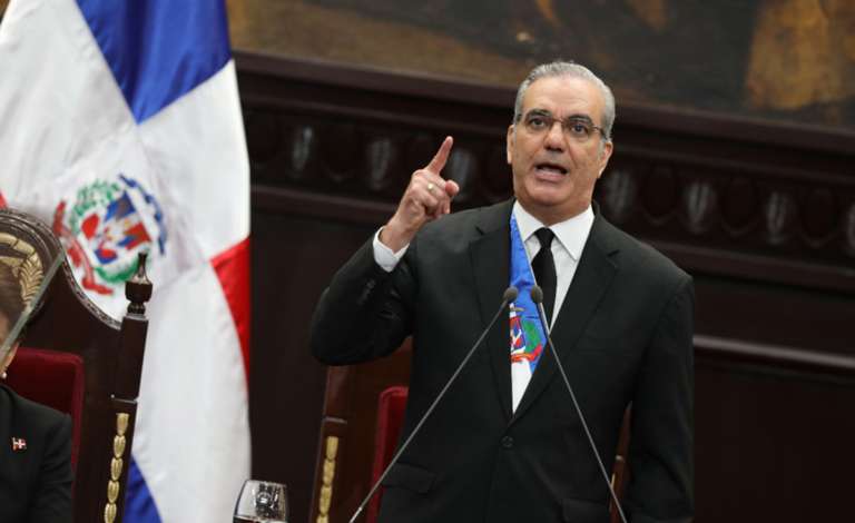 Presidente Luis Abinader destaca modernización de instituciones de Bellas Artes