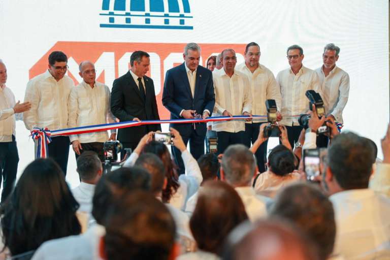 Presidente Abinader encabeza acto inaugural del nuevo Palacio de Justicia de la provincia Santo Domingo