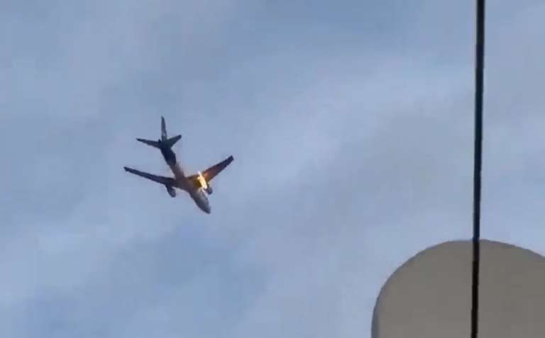Avión de carga de FedEx airlines se prende en llamas tras despegar en Estados Unidos