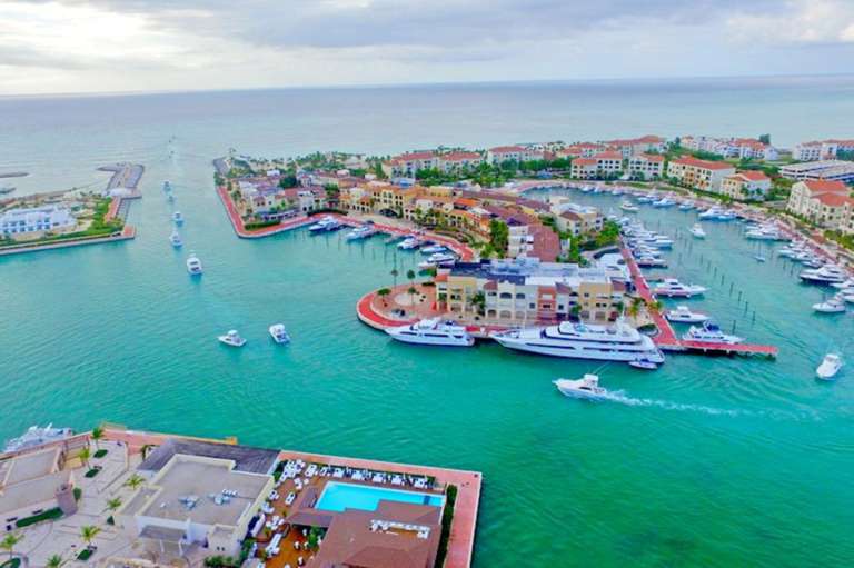 Inversiones en infraestructura hotelera y conectividad aérea impulsan el crecimiento del turismo de lujo en el Caribe