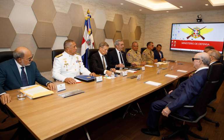 Celebran Hoy Reunión de Abinader y los ex-gobernantes en pos de «La Estrategia Nacional en la Frontera»