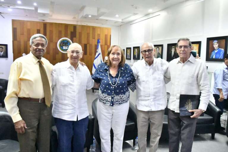 Conmemoración histórica en La Vega revive legado del 14 de Junio con emotivo conversatorio patriótico