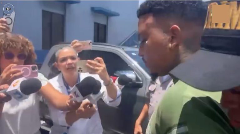 Apresan a José de los Santos como presunto responsable del tiroteo registrado en un restaurante, que resultó con un muerto y un herido