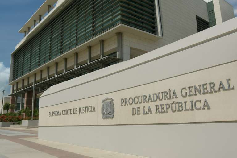 Red de sobornos habría pagado más de RD$100 millones para contratos de seguridad en instituciones públicas