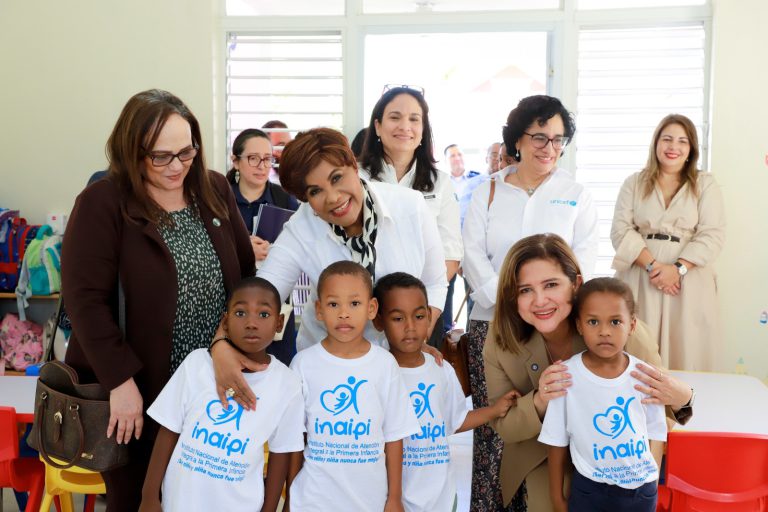 Vicepresidenta de Guatemala elogió el modelo de protección infantil del INAIPI